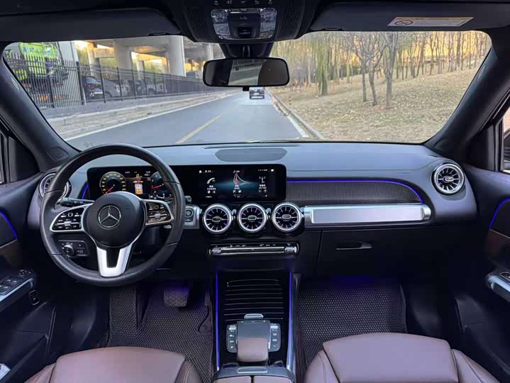 Фото 9 - Mercedes-Benz GLB-Class