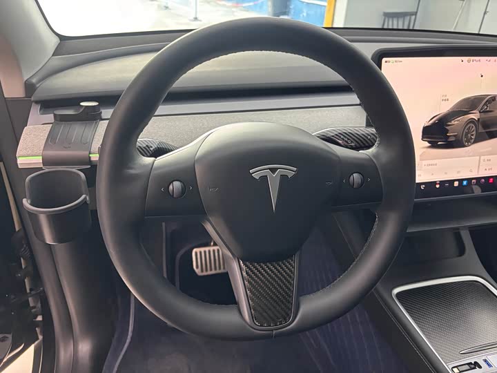 Фото 9 - Tesla Model Y