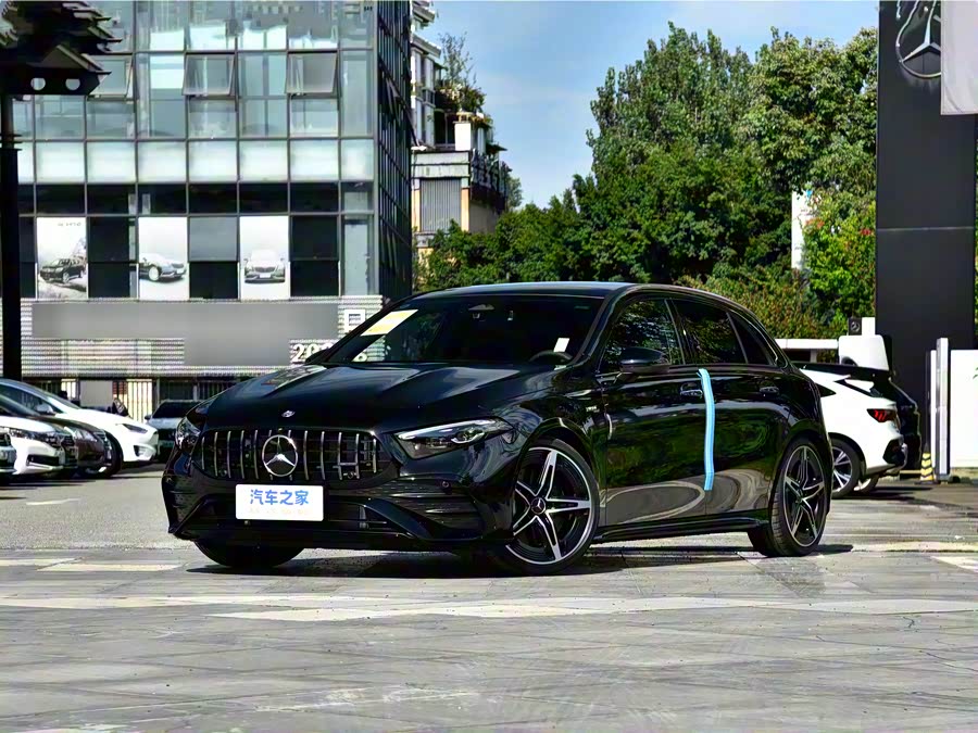 Фото 1 - Mercedes-Benz A-Class AMG