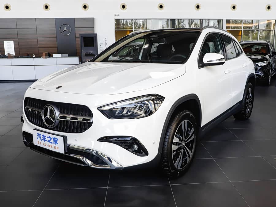 Фото 1 - Mercedes-Benz GLA-Class