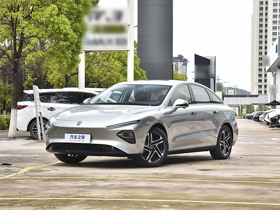 Фото 1 - Roewe D7