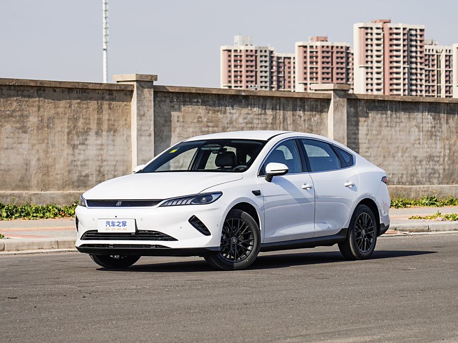 Фото 1 - BYD Qin Plus