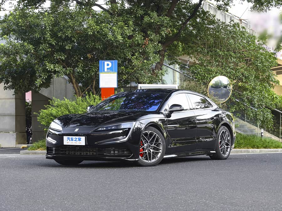 Фото 1 - BYD Yangwang U7