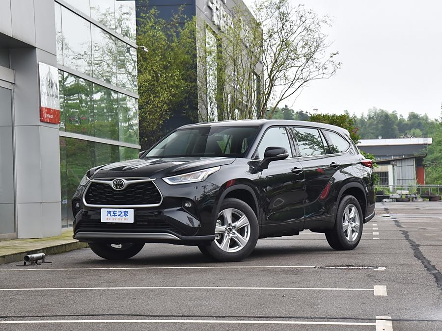 Фото 1 - Toyota Highlander