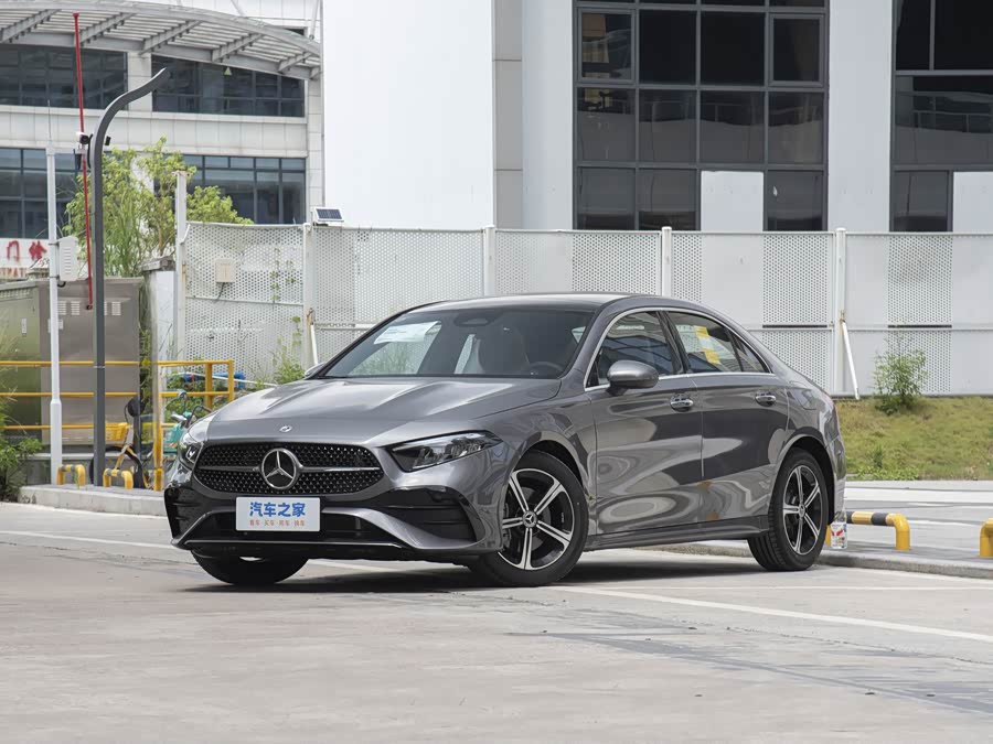 Фото 1 - Mercedes-Benz A-Class