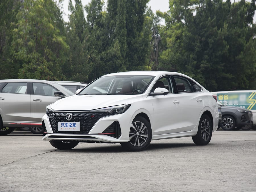 Фото 1 - Changan Eado Plus