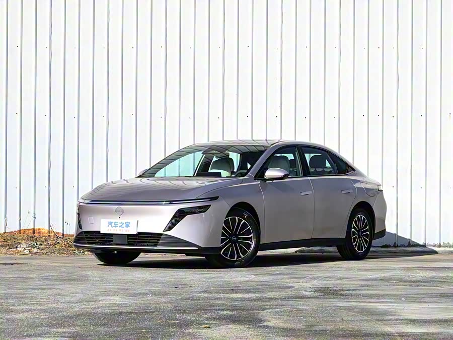 Фото 1 - Nissan N6