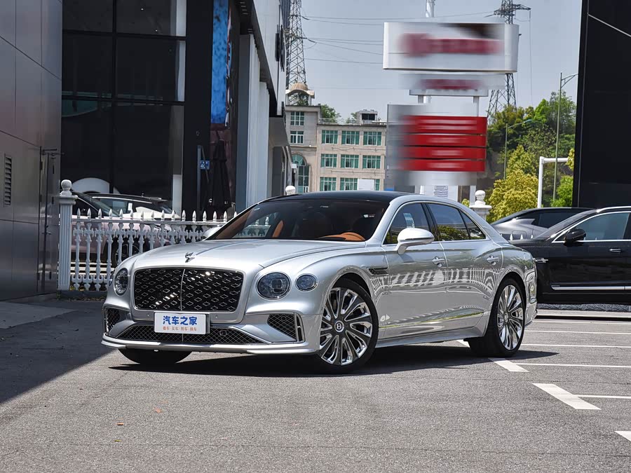 Фото 1 - Bentley Flying Spur Hybrid