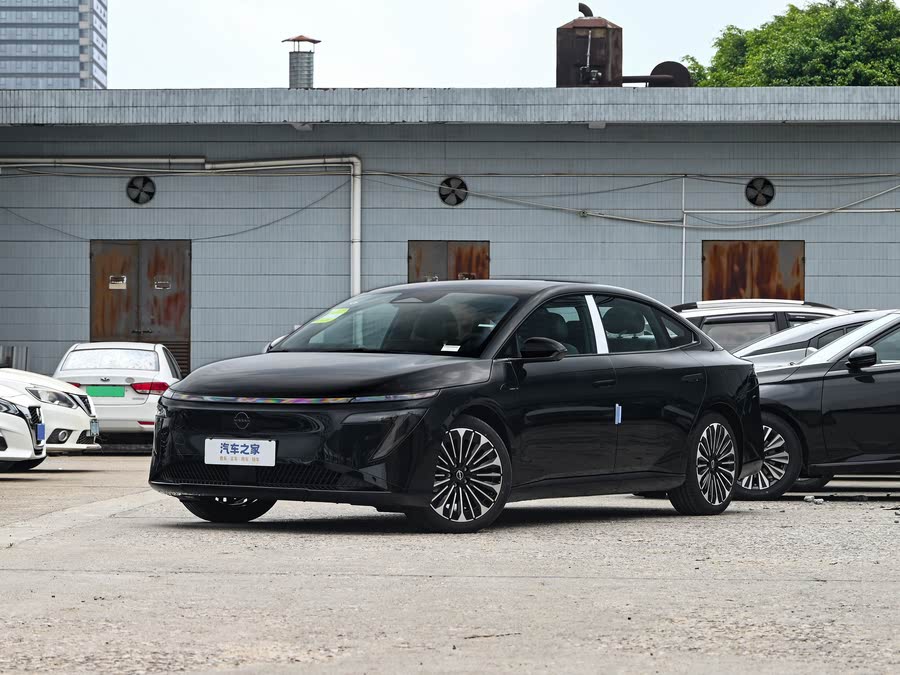 Фото 1 - Nissan N7