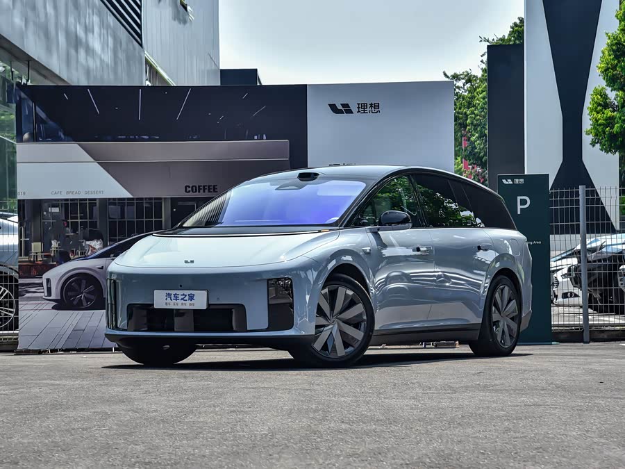 Фото 1 - LiXiang i8