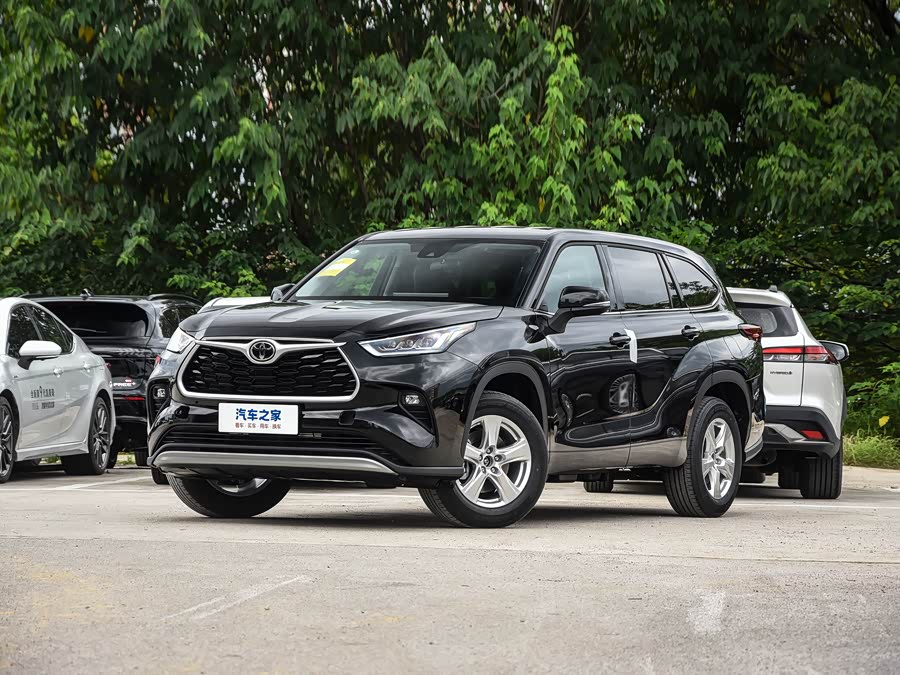 Фото 1 - Toyota Highlander