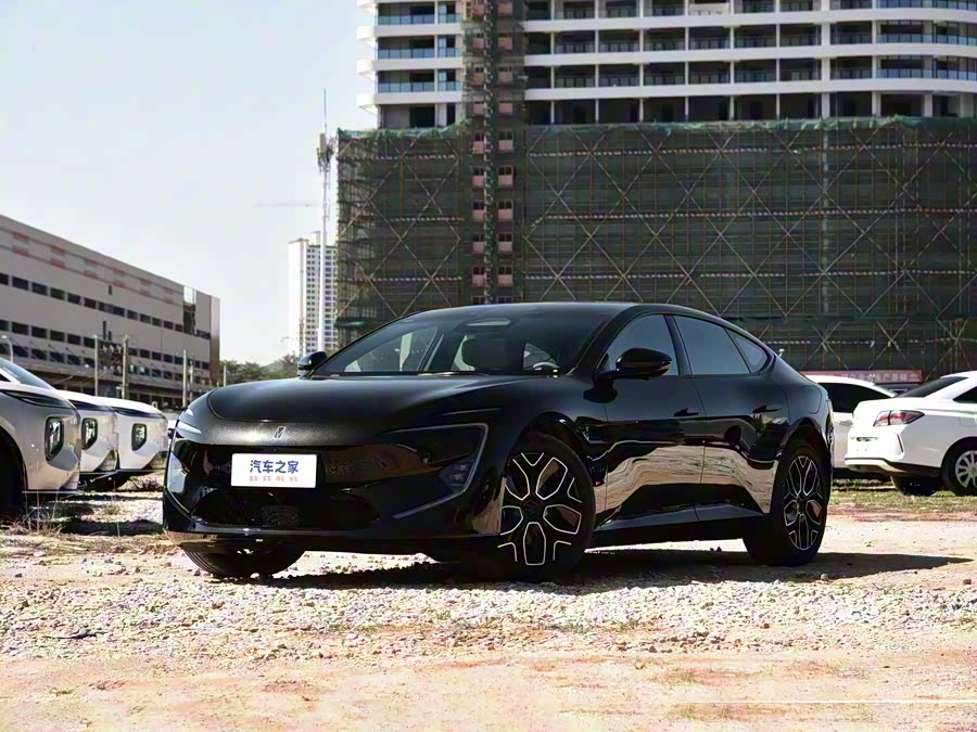 Фото 1 - Avatr 12