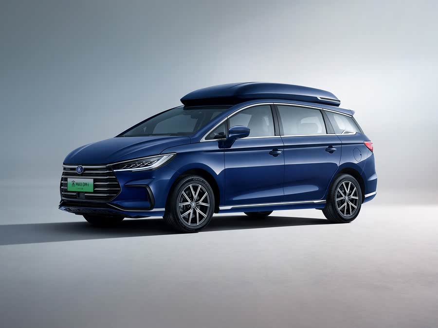 Фото 1 - BYD Song Max Hybrid