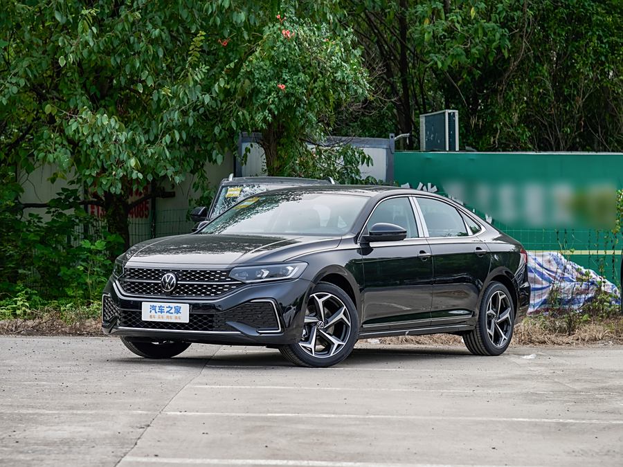 Фото 1 - Volkswagen Passat