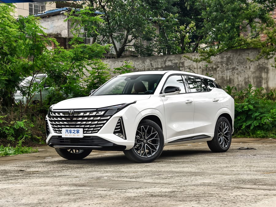 Фото 1 - Changan UNI-Z