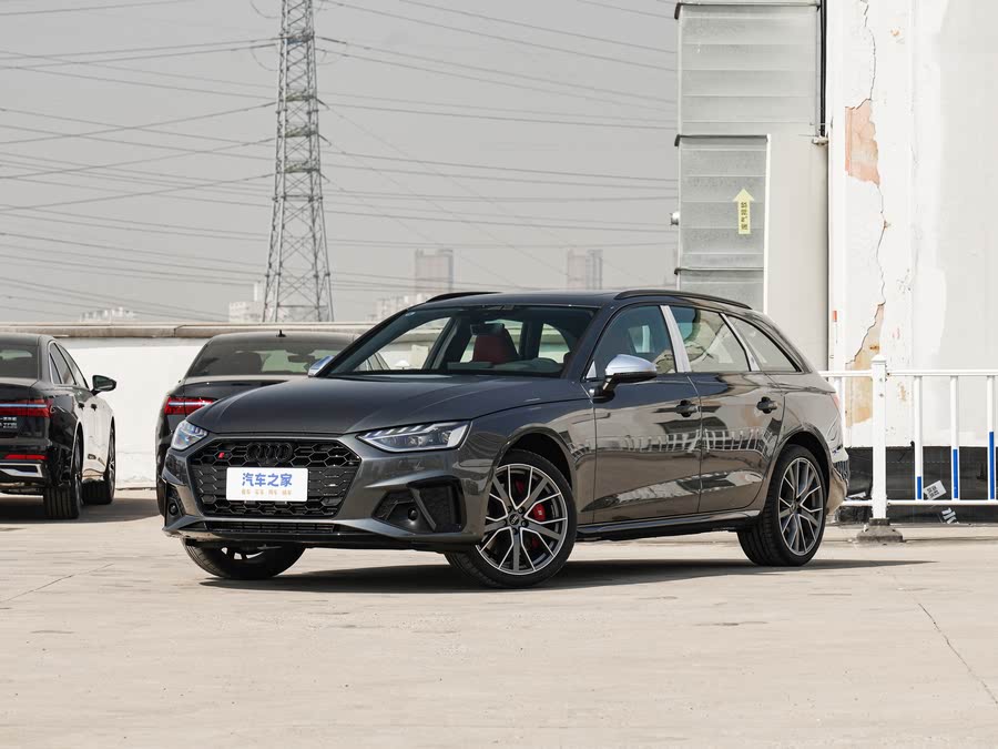 Фото 1 - Audi S4