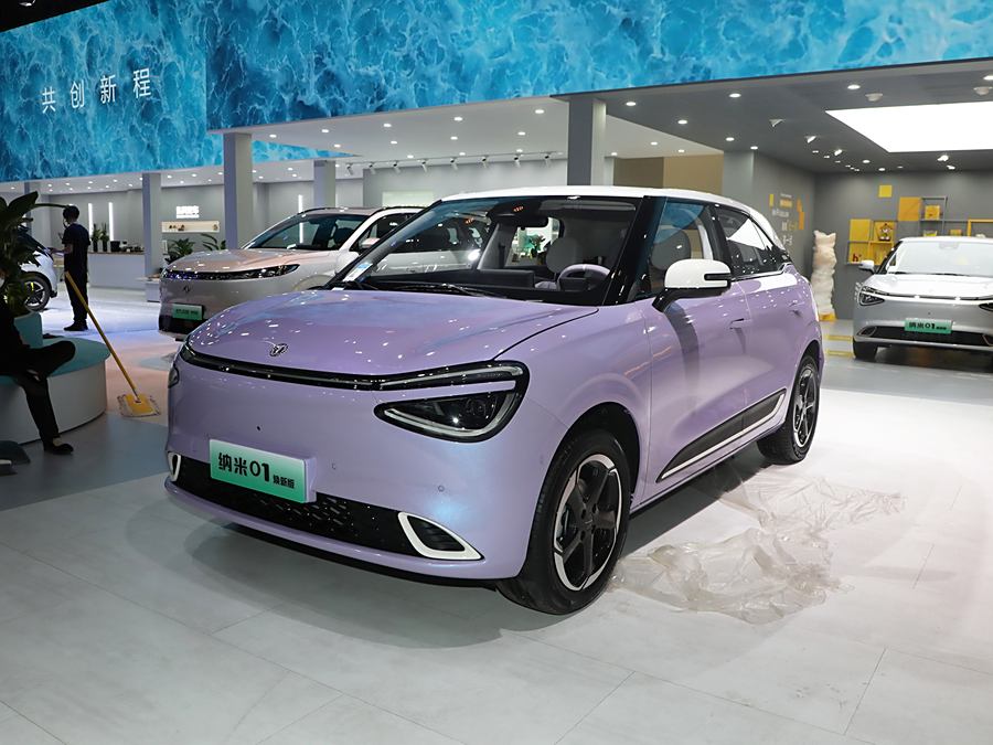 Фото 1 - Dongfeng Nammi 01