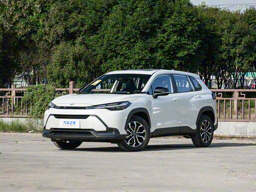 Фото 1 - Toyota Frontlander