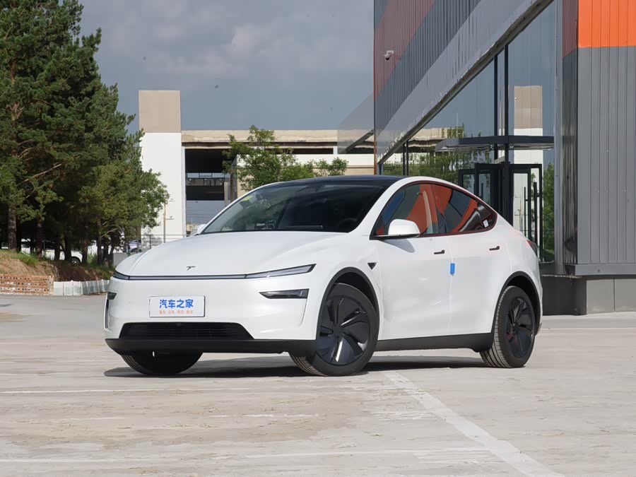 Фото 1 - Tesla Model Y