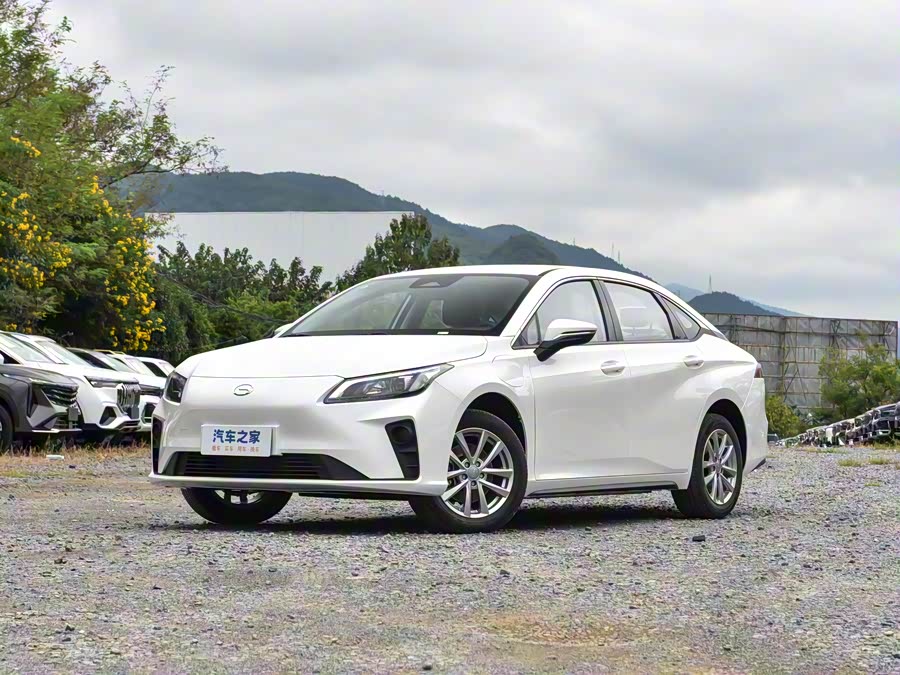 Фото 1 - GAC Aion S