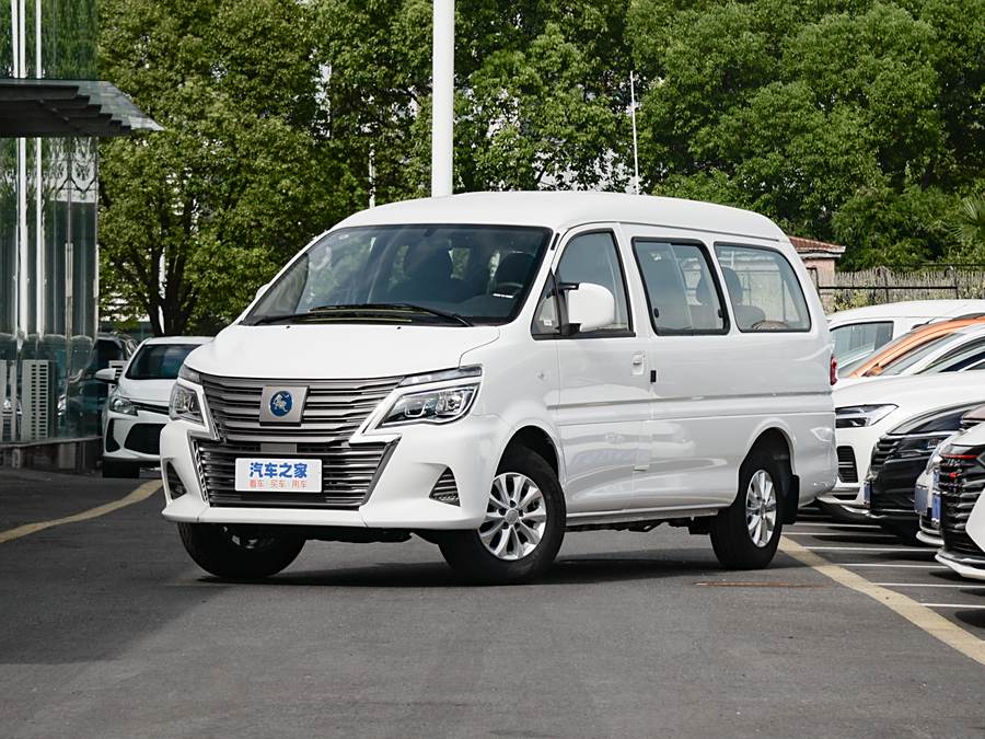 Фото 1 - Dongfeng Forthing Lingzhi M5 EV
