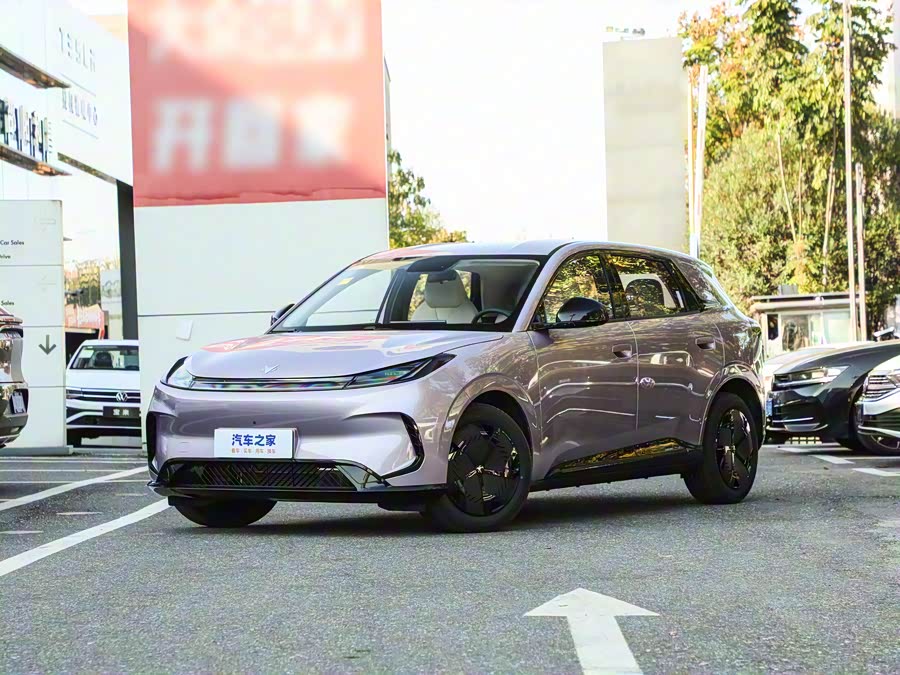 Фото 1 - BAIC Arcfox T1