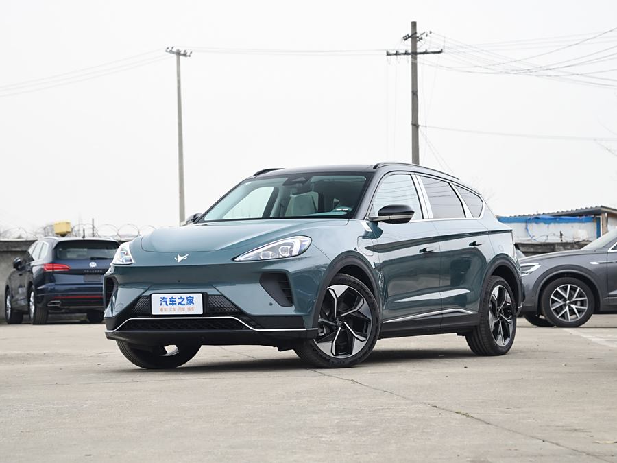 Фото 1 - BAIC Arcfox Alpha T