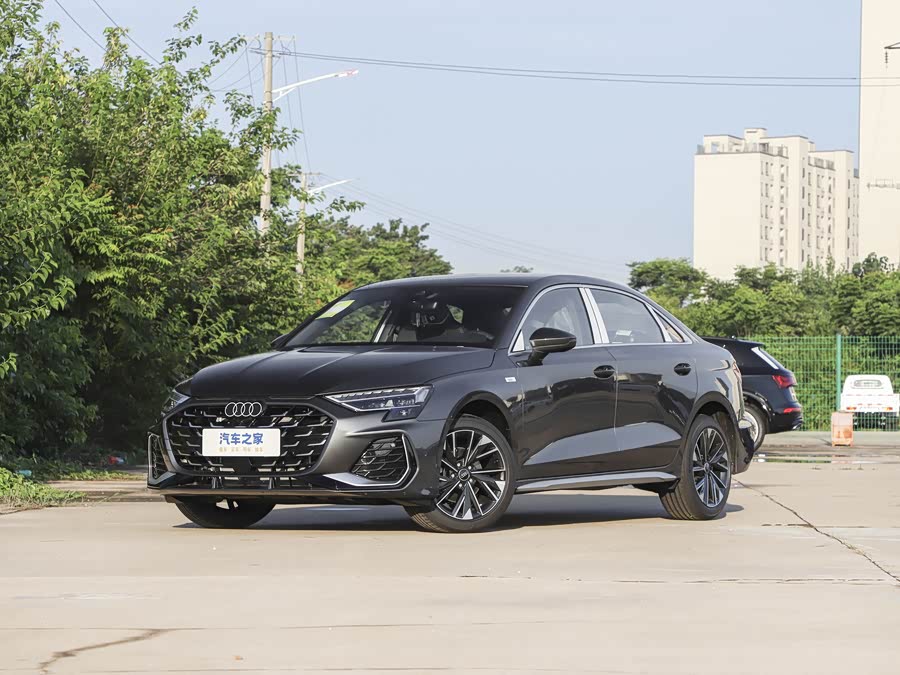 Фото 1 - Audi A3