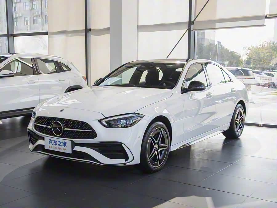 Фото 1 - Mercedes-Benz C-Class