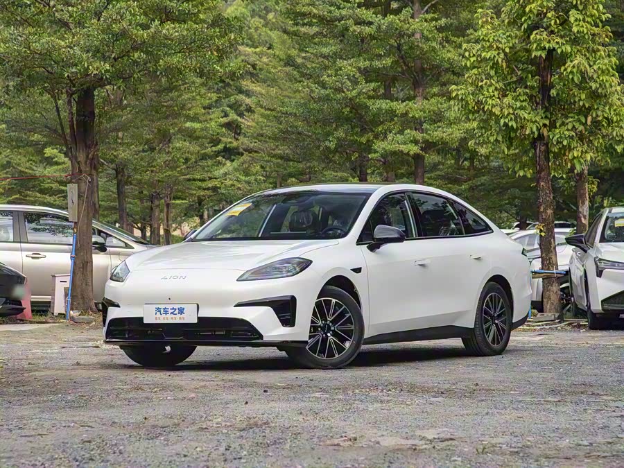 Фото 1 - GAC Aion RT