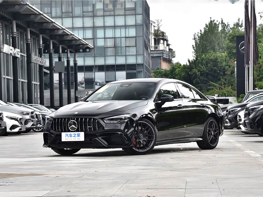 Фото 1 - Mercedes-Benz CLA-Class AMG