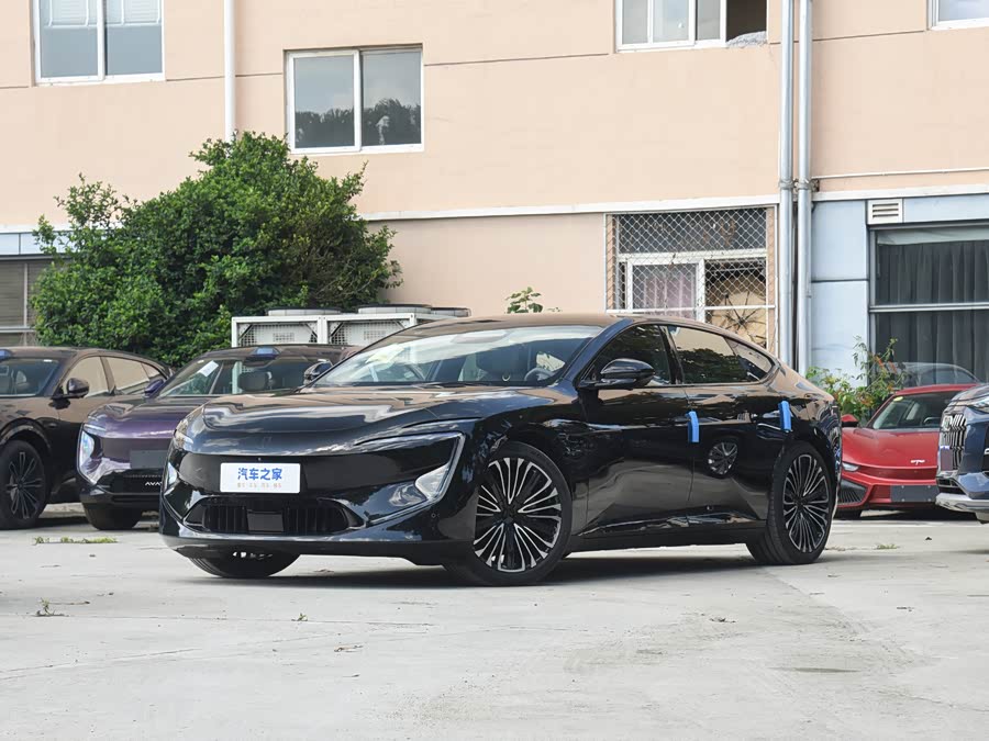 Фото 1 - Avatr 12