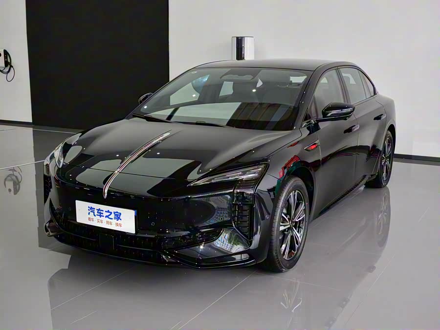 Фото 1 - Hongqi EH7