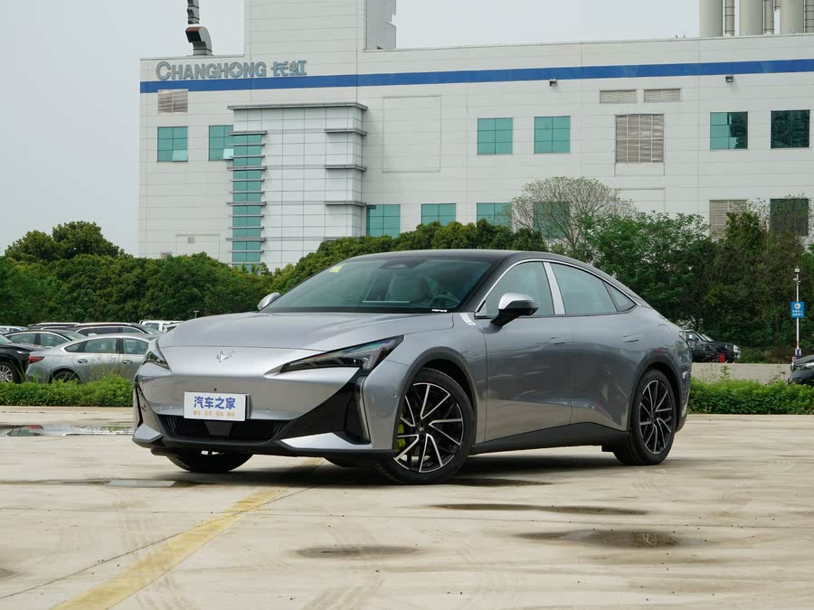 Фото 1 - BAIC Arcfox Alpha S5