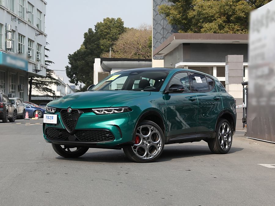 Фото 1 - Alfa Romeo Tonale