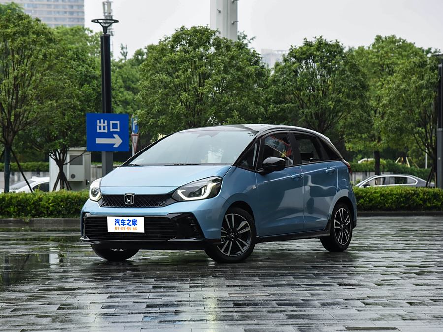 Фото 1 - Honda Fit