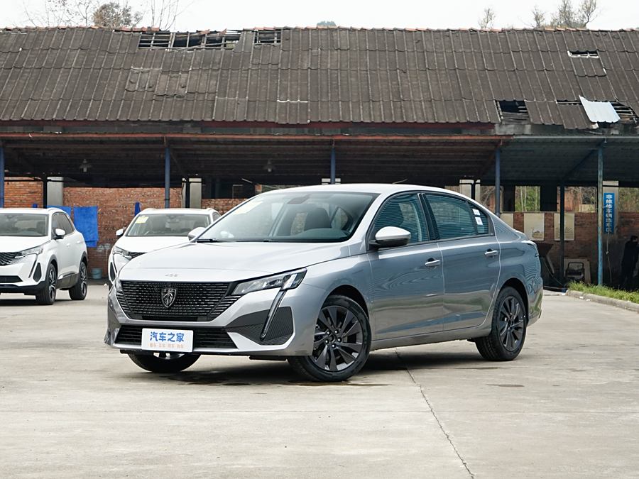 Фото 1 - Peugeot 408