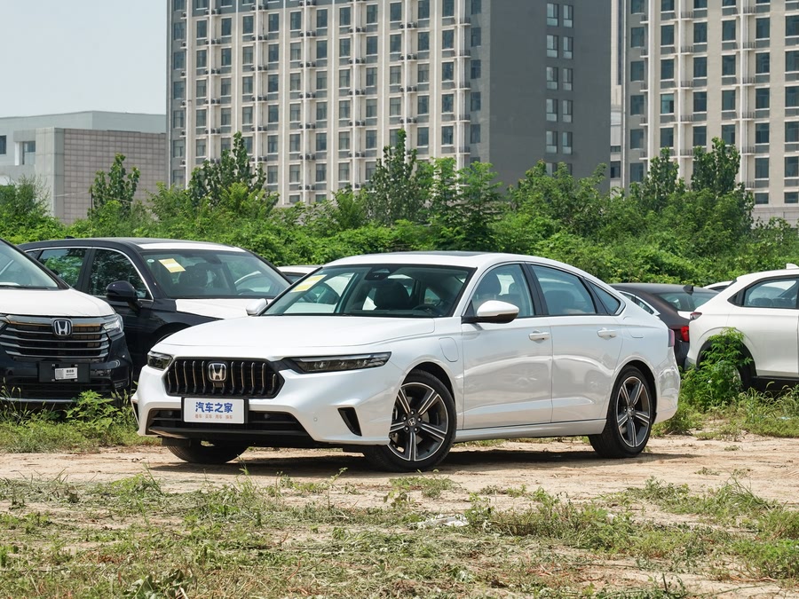 Фото 1 - Honda Inspire Hybrid