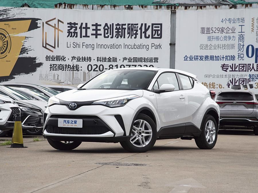 Фото 1 - Toyota C-HR