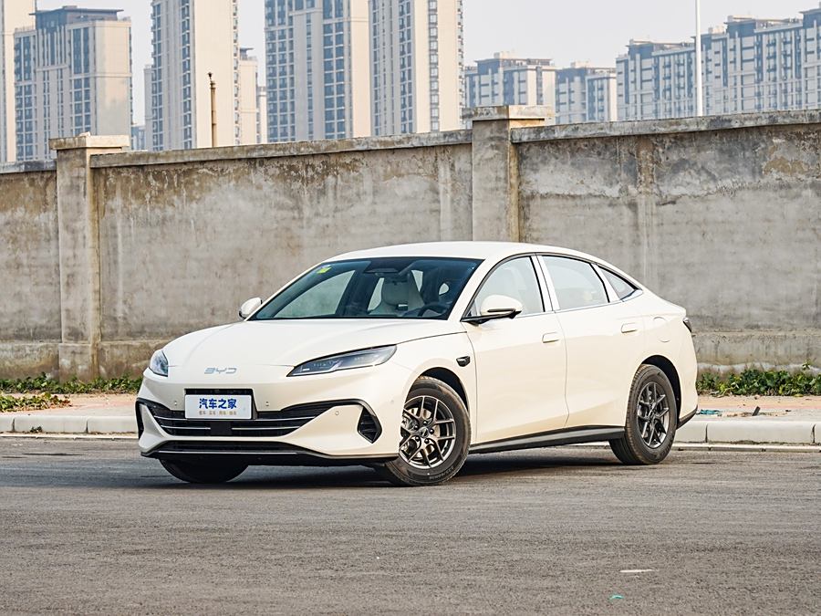 Фото 1 - BYD Seal 06 Hybrid/EV