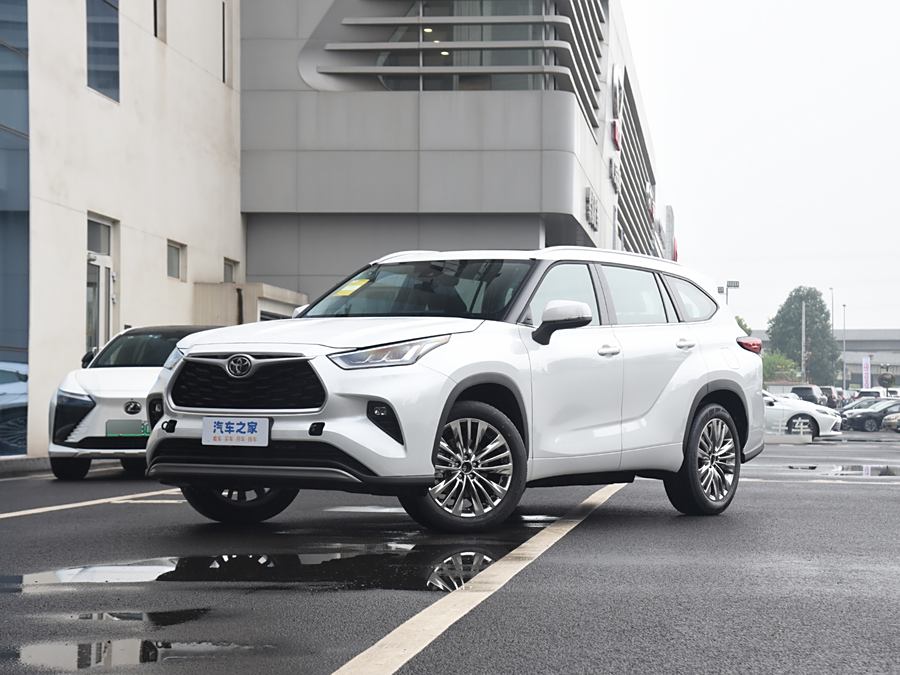 Фото 1 - Toyota Highlander