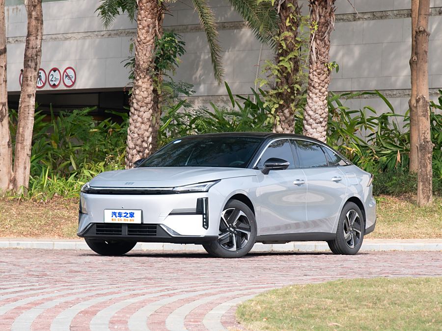 Фото 1 - Geely Galaxy L6