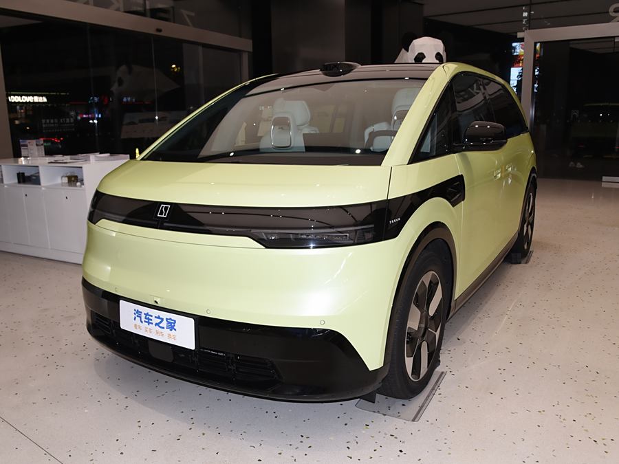 Фото 1 - Zeekr Mix