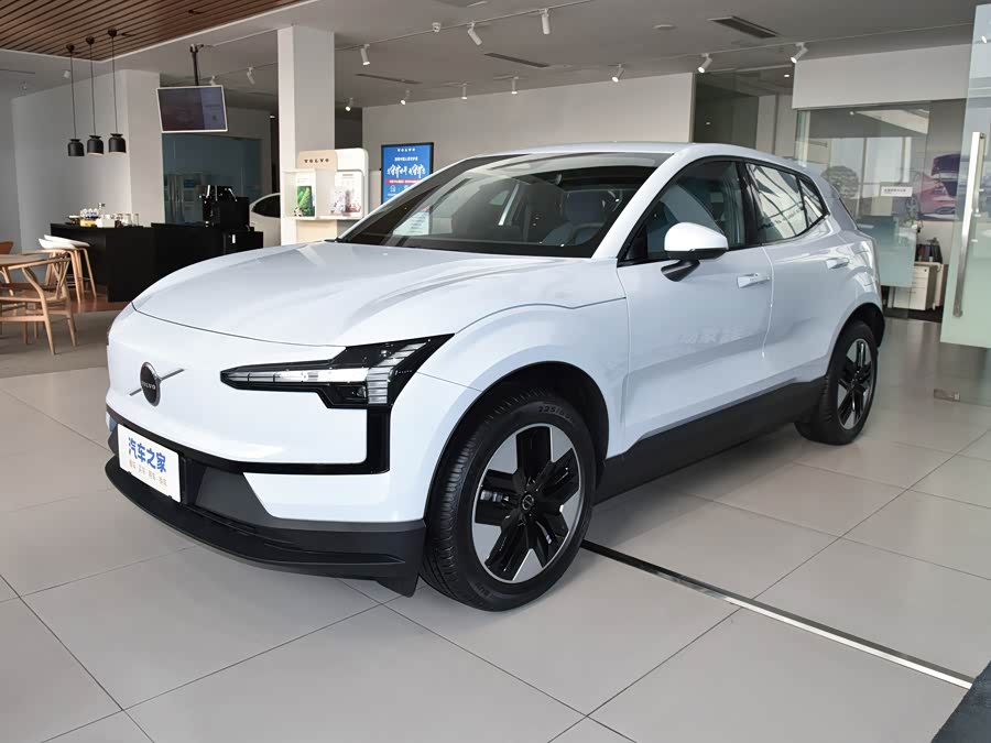 Фото 1 - Volvo EX30