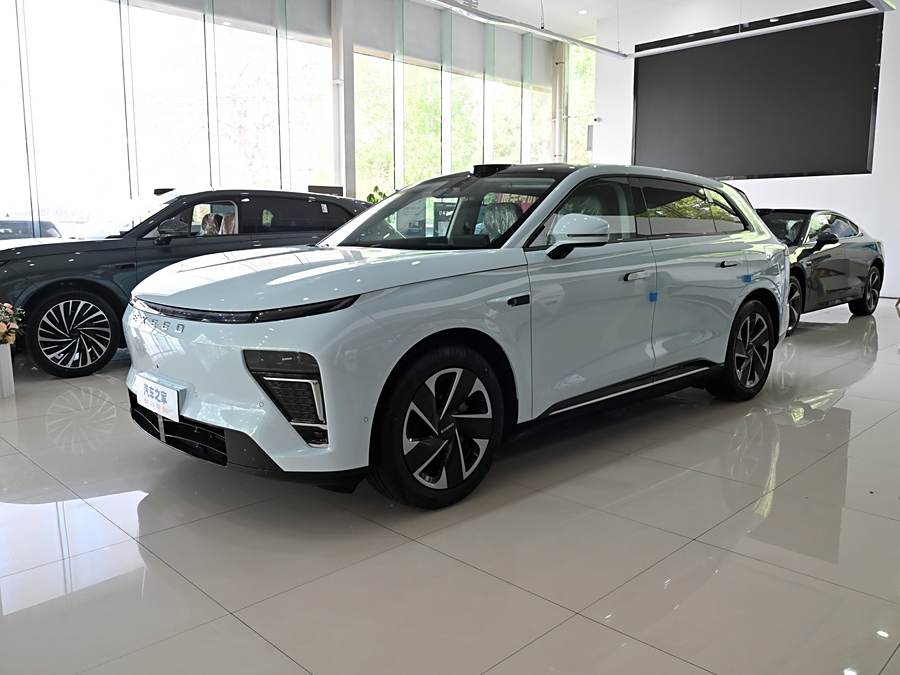 Фото 1 - Exeed Sterra ET