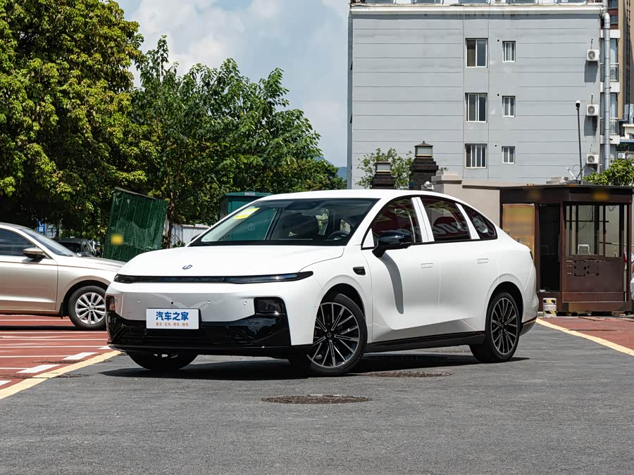 Фото 1 - Leapmotor B01