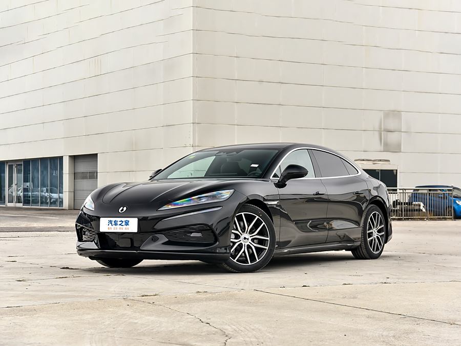 Фото 1 - Denza Z9