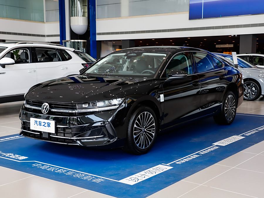 Фото 1 - Volkswagen Magotan