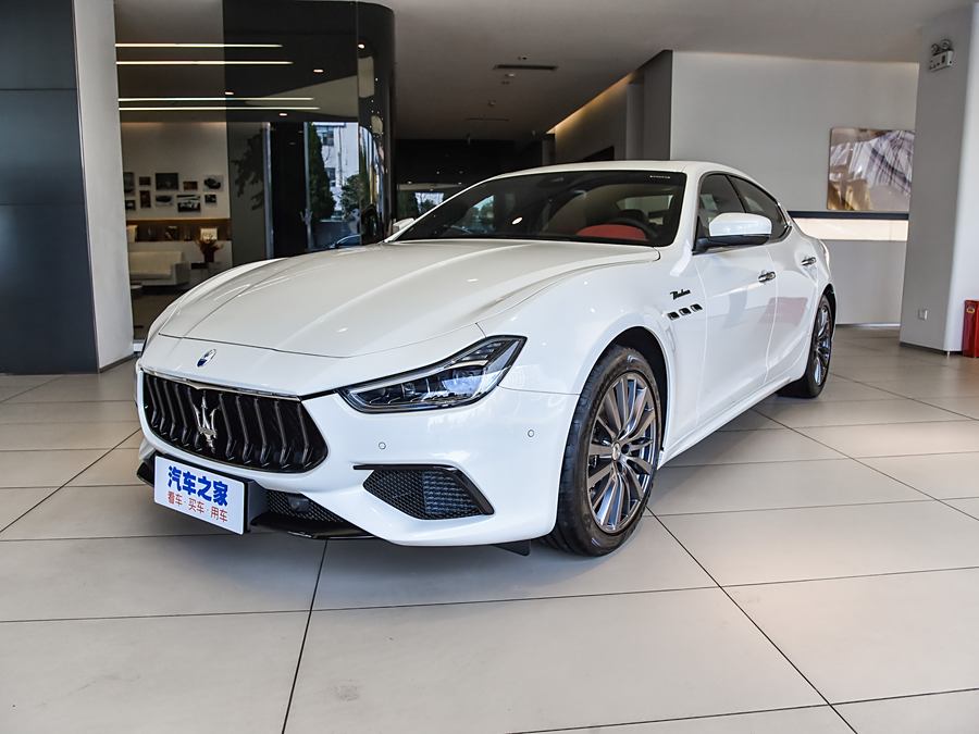 Фото 1 - Maserati Ghibli