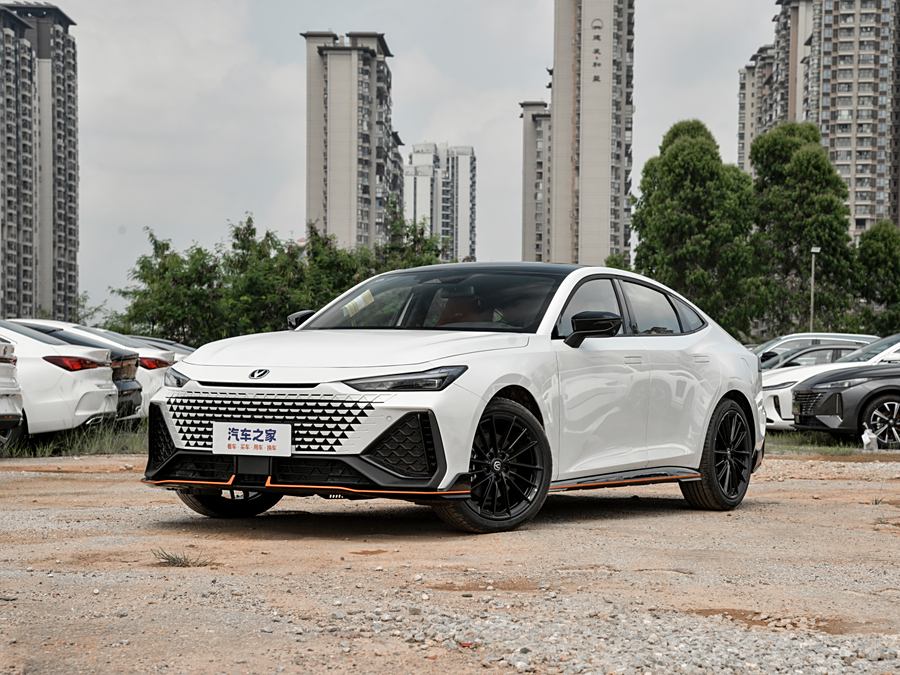 Фото 1 - Changan UNI-V